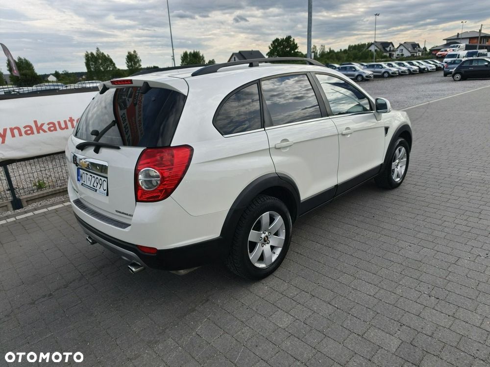 Chevrolet Captiva - 10