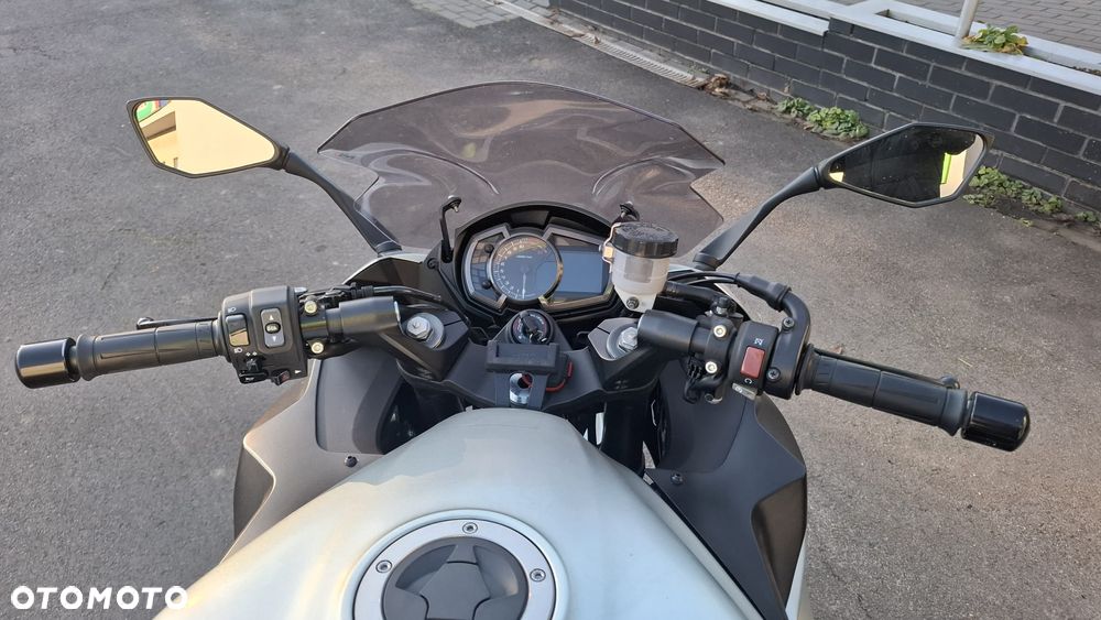 Kawasaki Ninja 1000 SX - 21