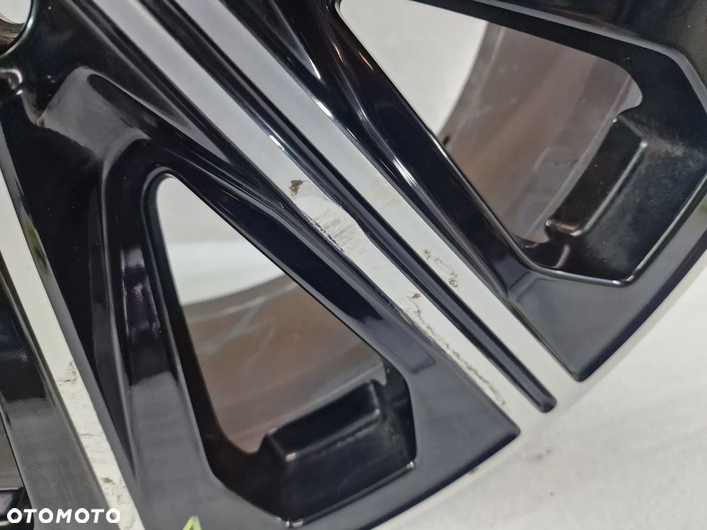 AUDI Q4 RS RSQ4 89A 8JX20H2 ET45 ET 45 FELGA ALUMINIOWA 20 CALI 20" POJEDYNCZA , NR 89A601025K / 89A601025 K , NR AUKCJI FELGA1 - 10