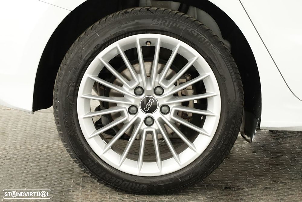 Audi A3 Sportback 40 TFSIe Advanced - 5