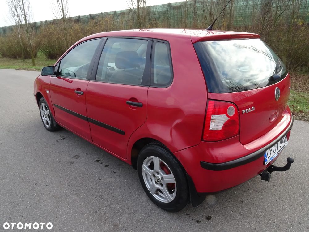 Volkswagen Polo 1.4 16V Comfortline - 4