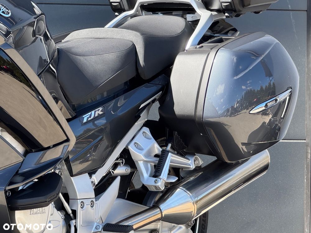 Yamaha FJR - 34
