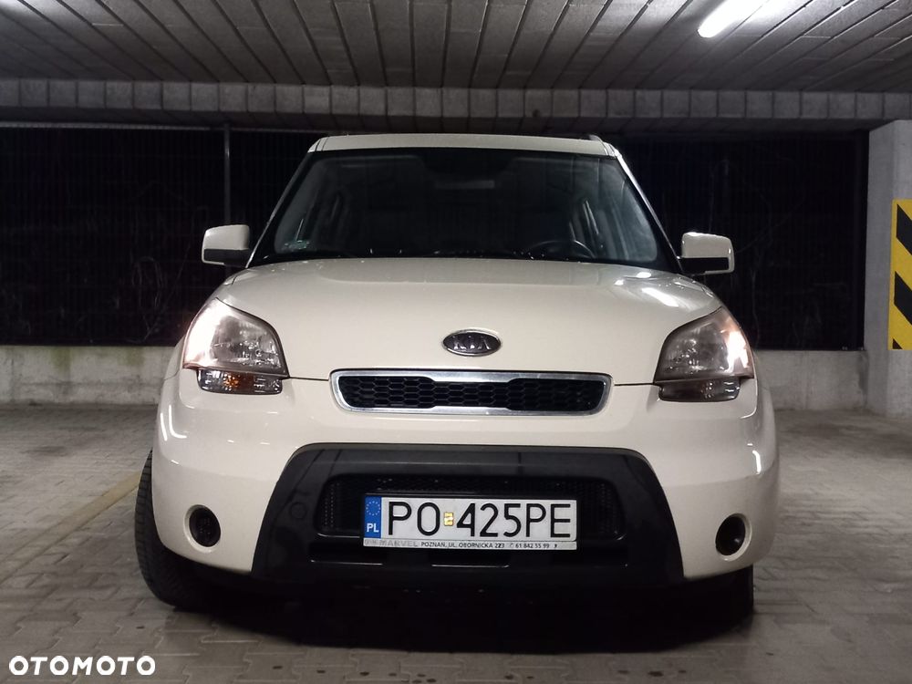 Kia Soul 1.6 L - 11