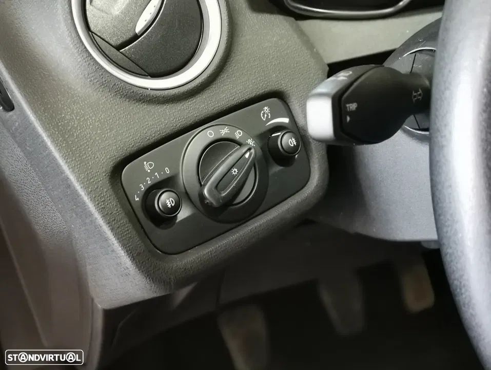 Ford Fiesta 1.0 EcoBoost S&S Individual - 25