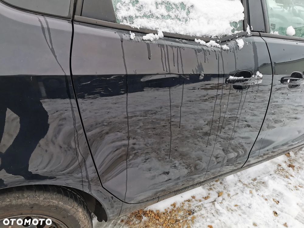 Opel Meriva B Z20R Drzwi Prawy Tył Prawe Tylne