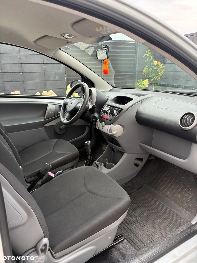 Toyota Aygo Standard - 7