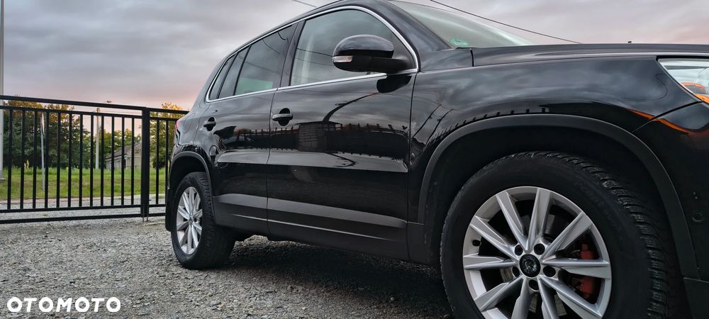Volkswagen Tiguan 2.0 TDI DPF BlueMotion Technology Trend & Fun - 9