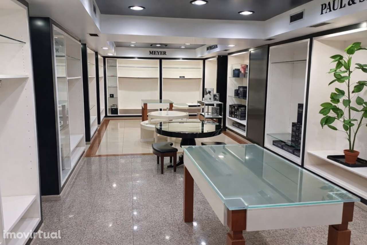 Loja para arrendar no centro de Aveiro. - Grande imagem: 2/18