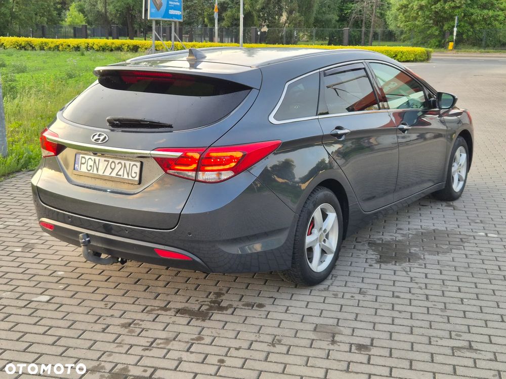 Hyundai i40 Kombi blue 1.7 CRDi Trend - 2