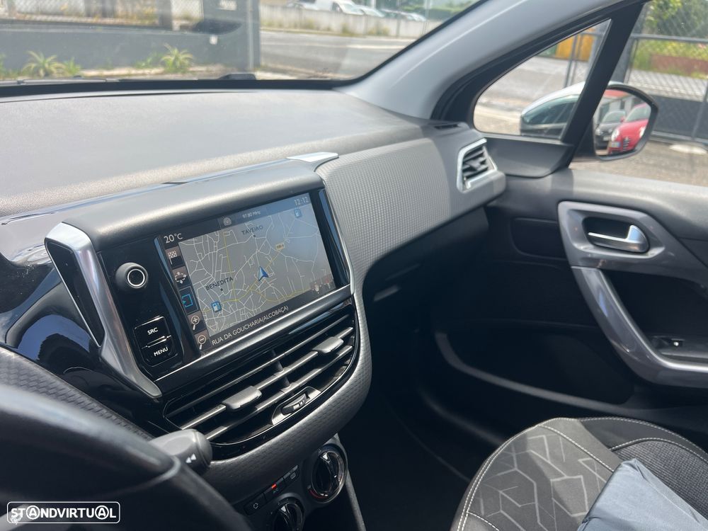 Peugeot 2008 1.2 PureTech Style - 23