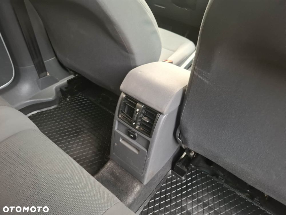 Volkswagen Caddy - 13