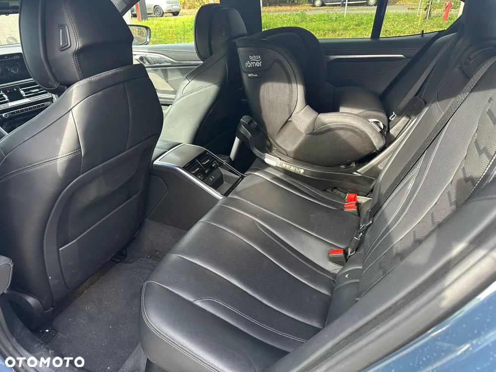 BMW Seria 8 840i xDrive - 15