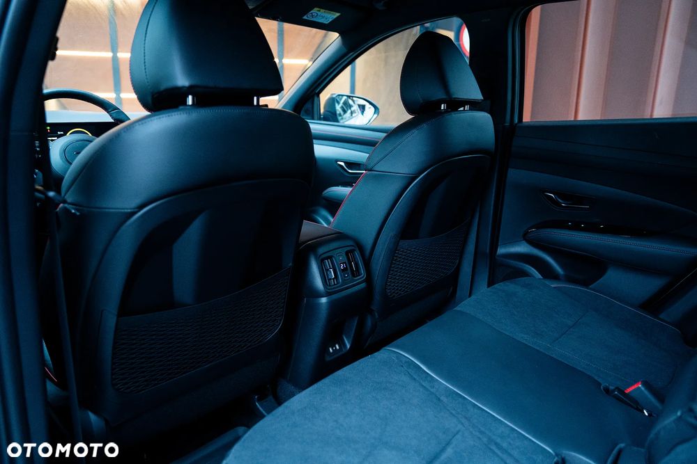 Hyundai Tucson 1.6 T-GDi HEV N-Line 4WD - 18