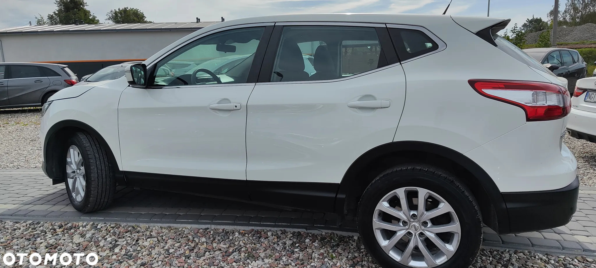 Nissan Qashqai - 4