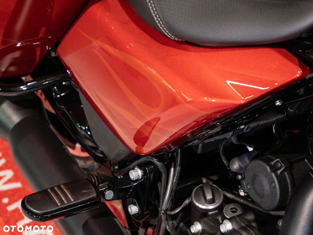 Harley-Davidson Touring Street Glide - 16