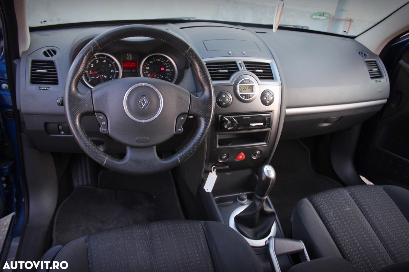 Renault Megane 1.6 16V 110 LIMITED - 5