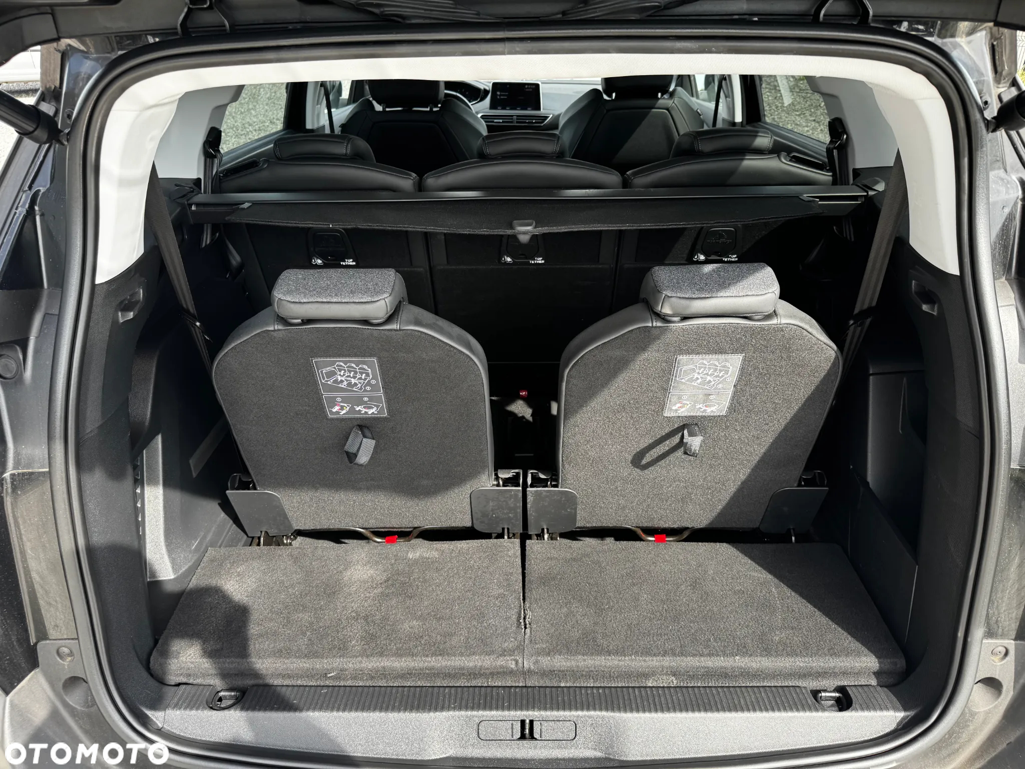 Peugeot 5008 - 24