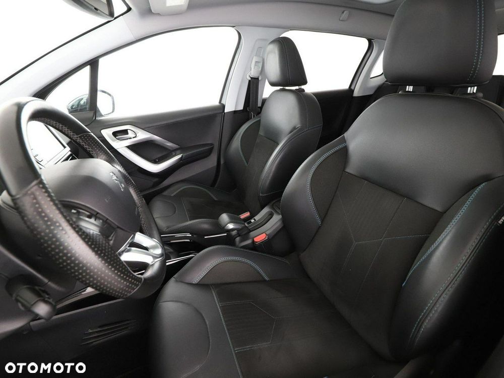 Peugeot 2008 1.2 Pure Tech Crossway S&S EAT6 - 14