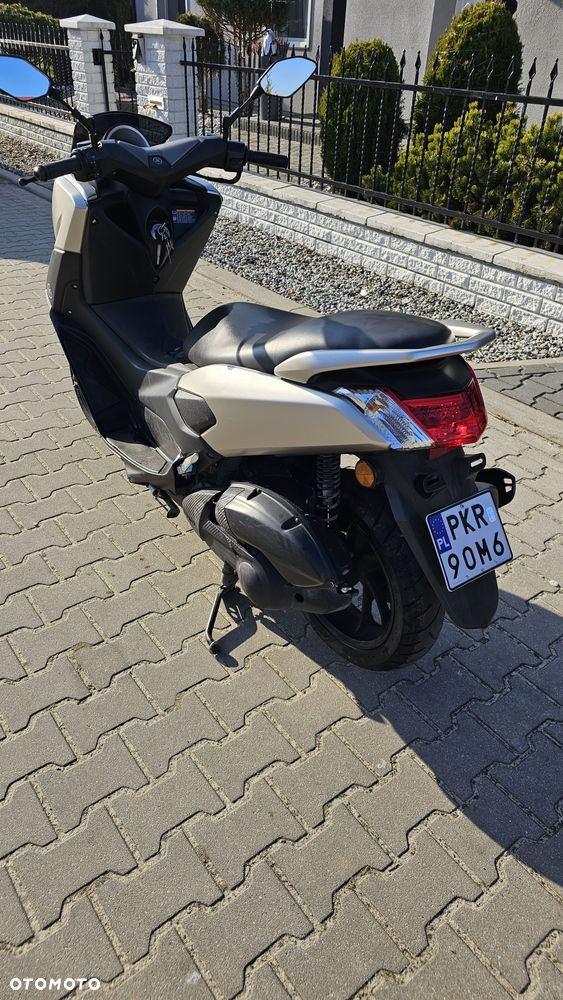 Yamaha NMAX - 3