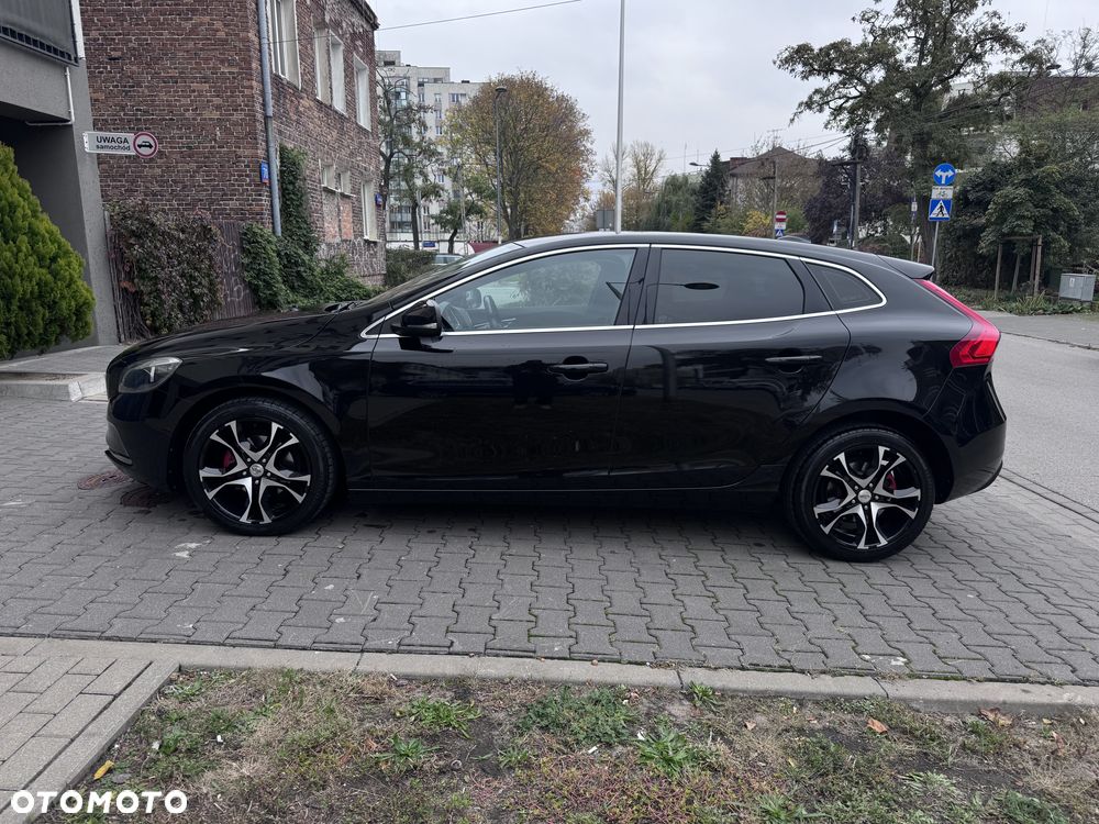 Volvo V40 2015 photo 2