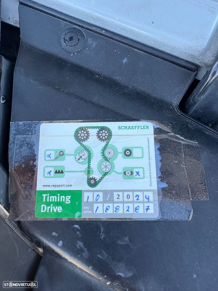 Chevrolet Captiva 2.0 VCDi Seven 7L - 13