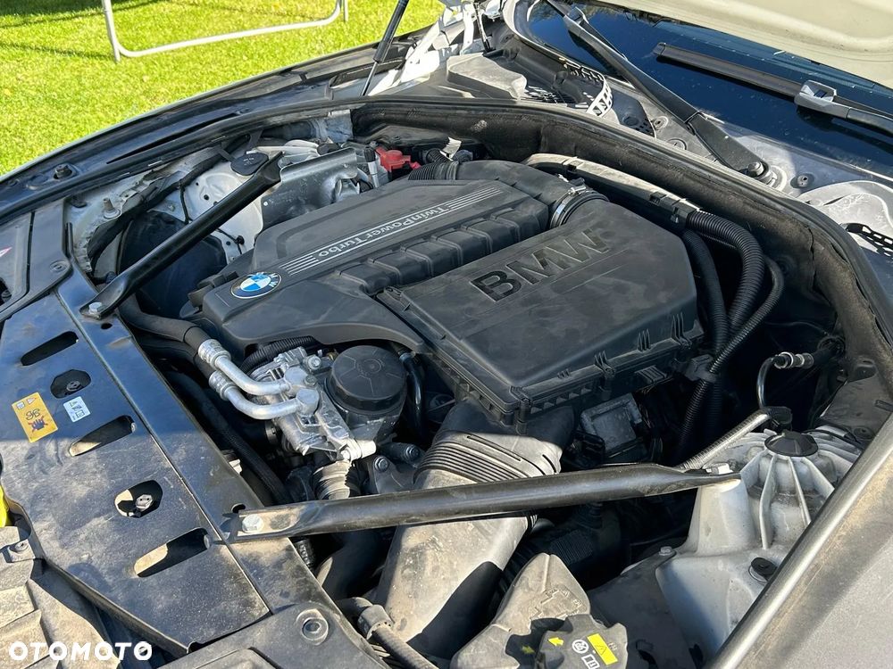 BMW Seria 5 535i Sport-Aut Modern Line - 33