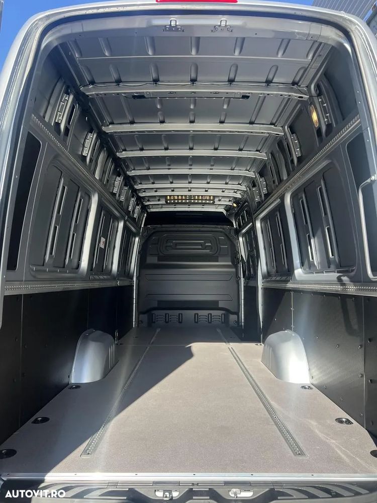 Mercedes-Benz Sprinter 319 CDI furgon Edition 30 - 6