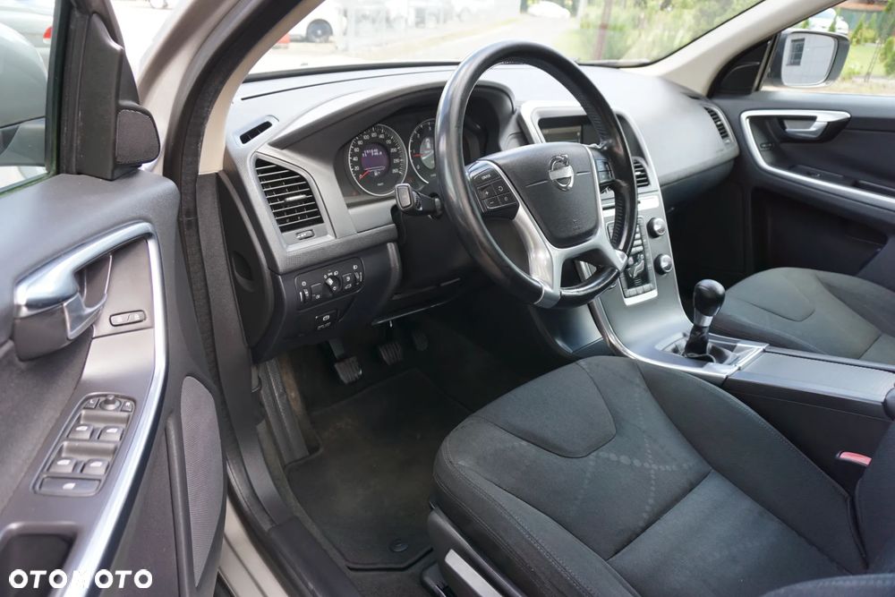 Volvo XC 60 D4 Kinetic - 7