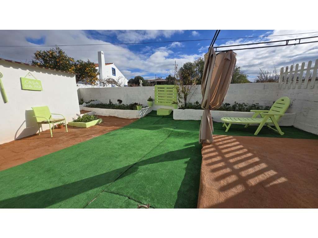 Moradia T3 com Quintal + lote Urbano - Grande imagem: 5/26