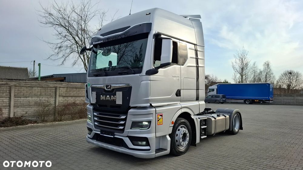 MAN TGX 18.510 / LOW DECK / MEGA / SALON PL