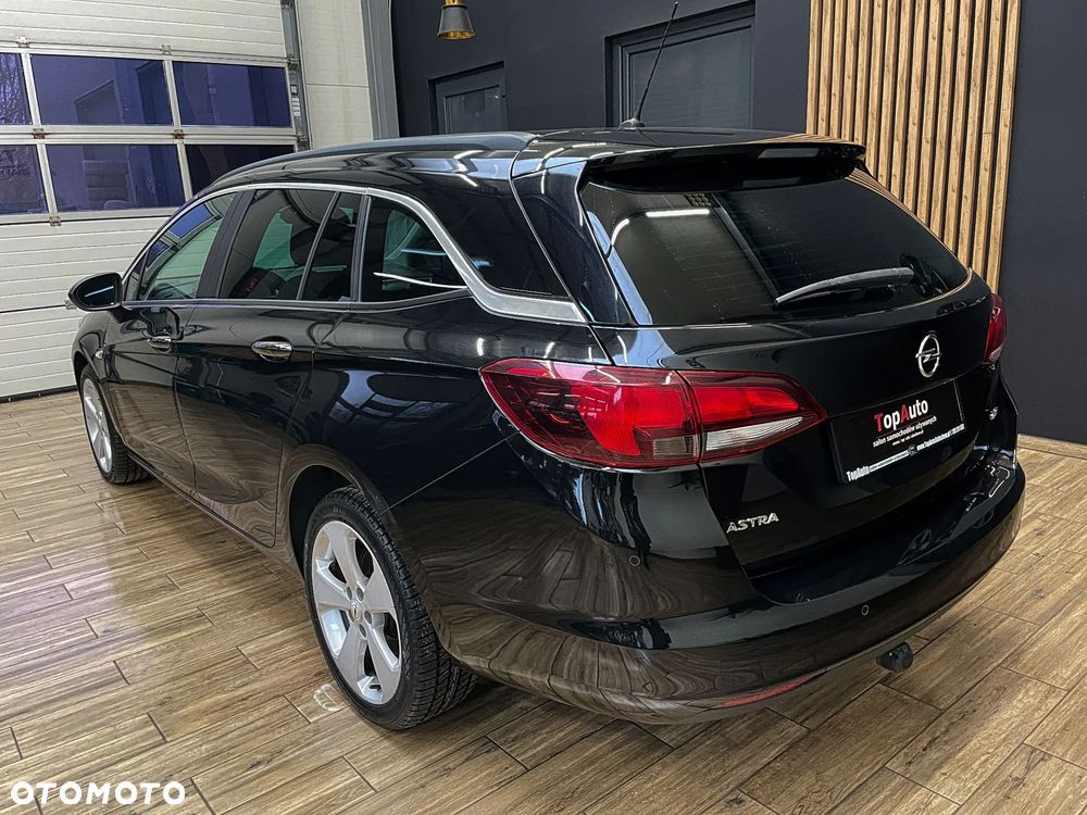 Opel Astra 1.6 D Start/Stop Dynamic - 10