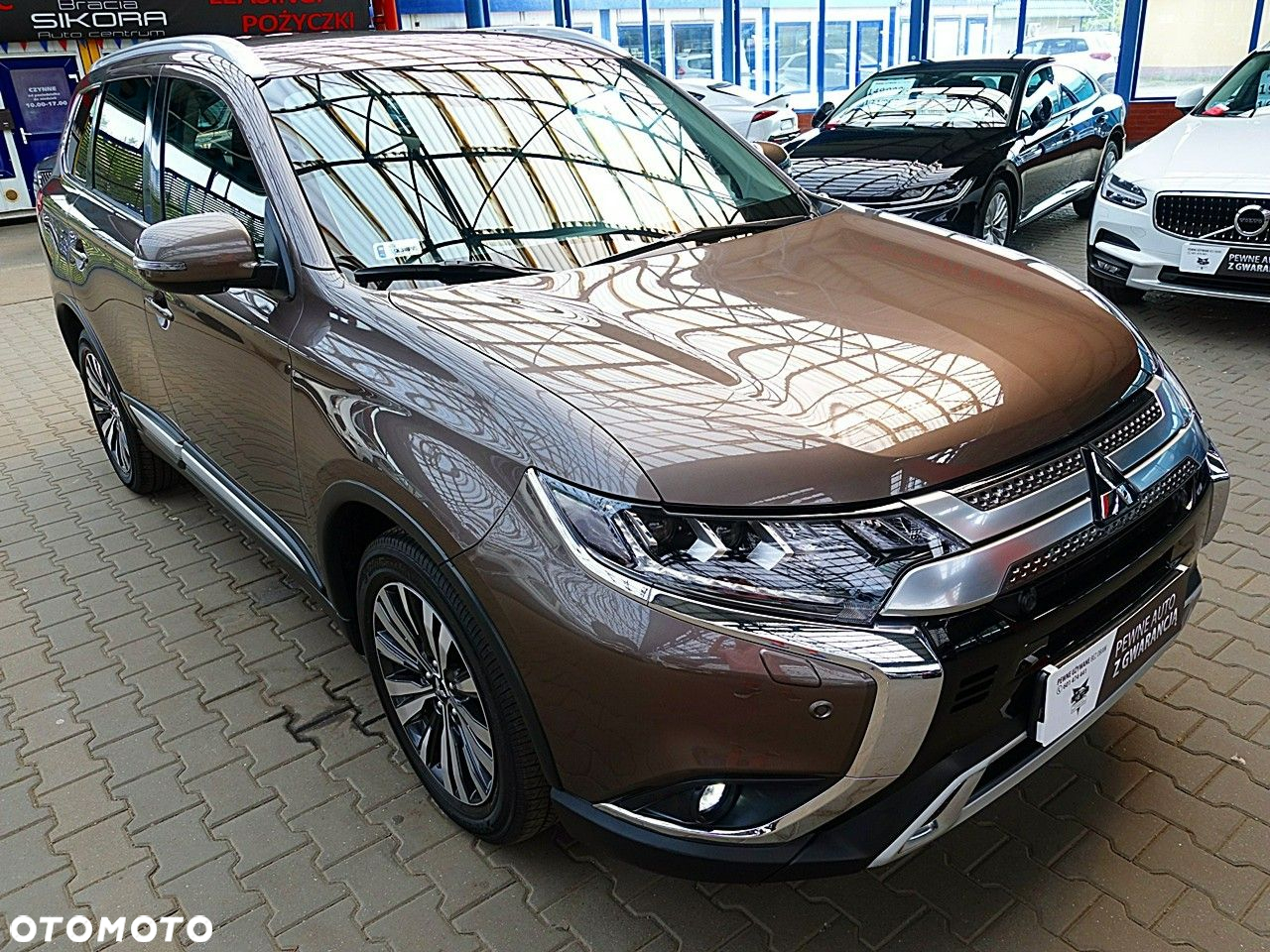 Mitsubishi Outlander - 8