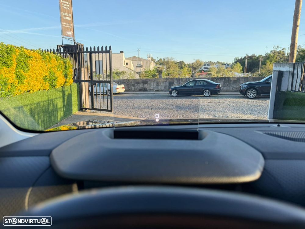 Citroën C4 PureTech 130 Stop&Start SHINE - 13