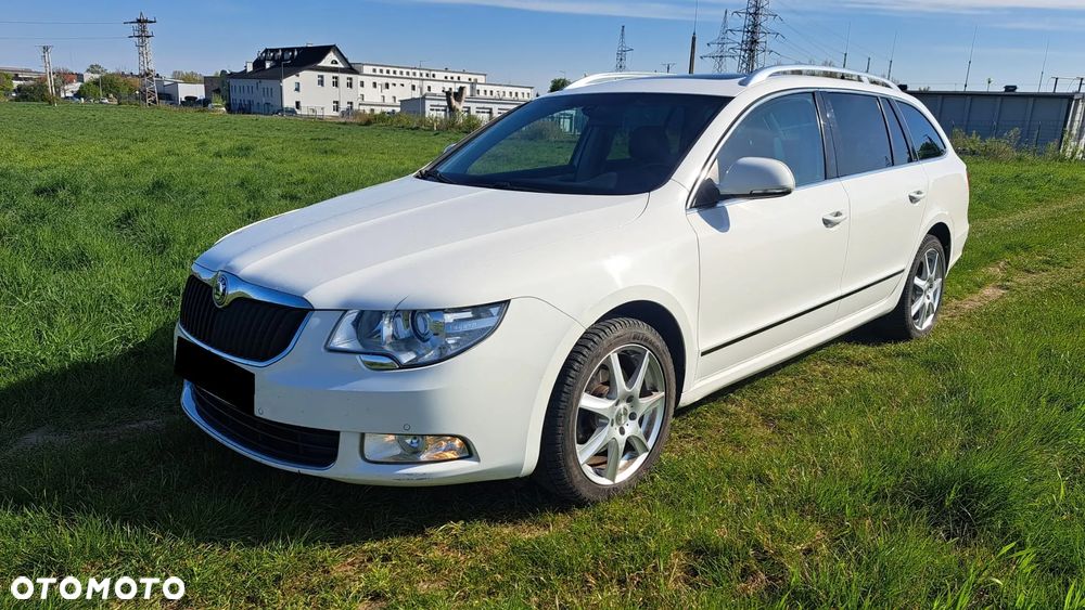 Skoda Superb 2.0 TDI DSG Exclusive - 1