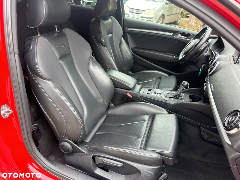 Audi S3 S tronic - 27