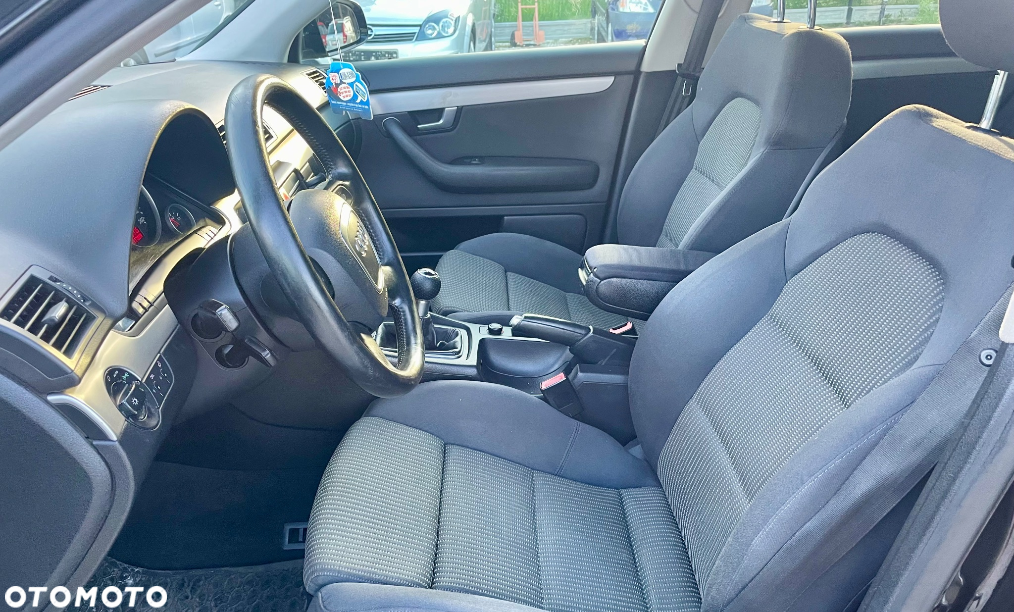 Audi A4 Avant 2.0 TDI - 27