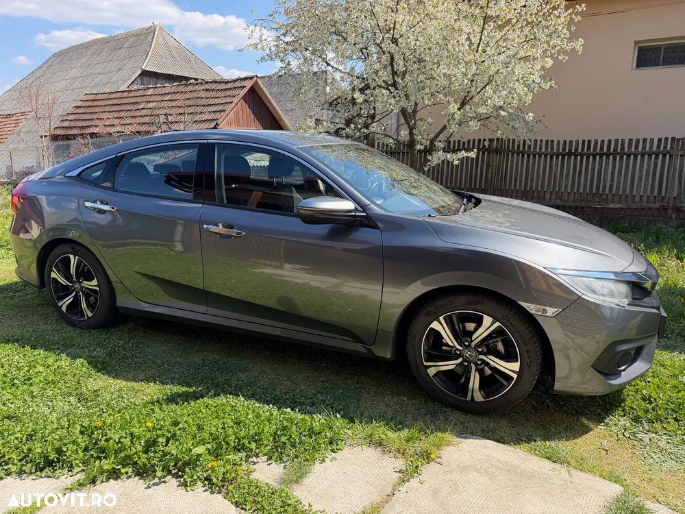 Honda Civic 1.5 VTEC Turbo Elegance Navi - 3