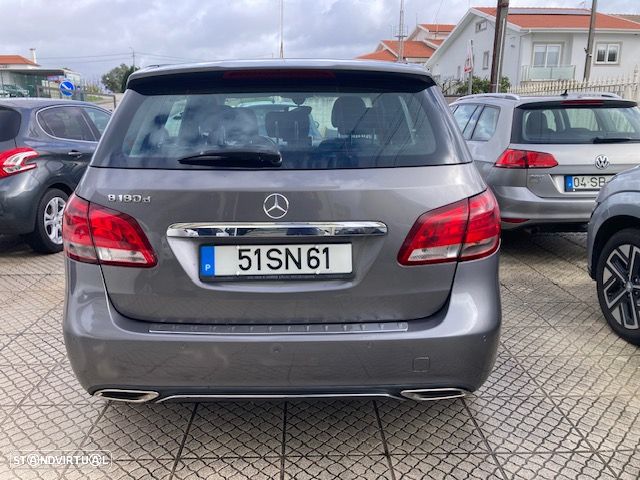 Mercedes-Benz B 180 - 13