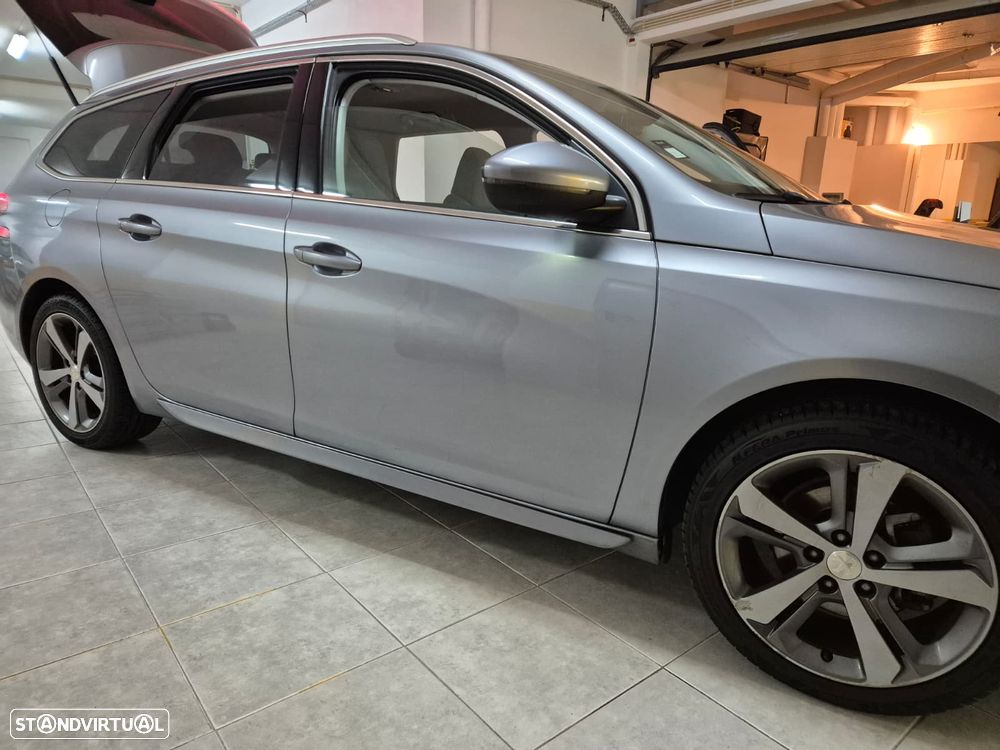 Peugeot 308 SW e-HDi 115 Stop & Start Allure - 3