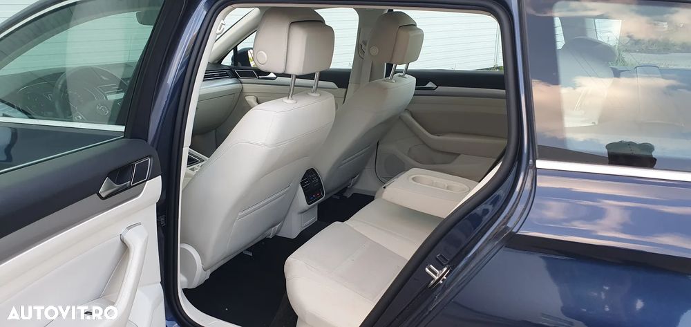 Volkswagen Passat - 6