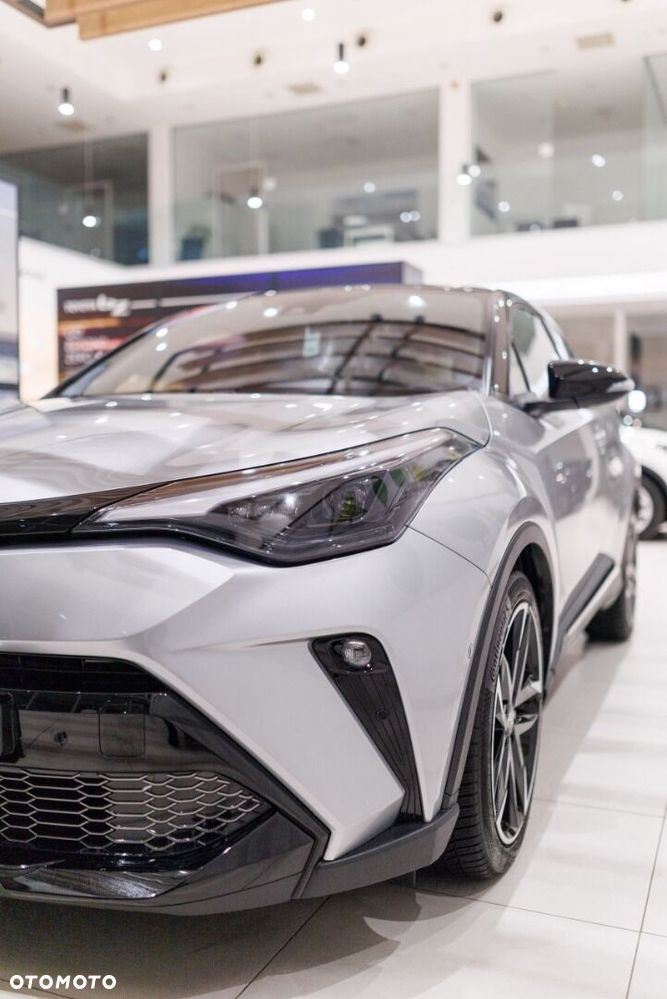 Toyota C-HR - 12