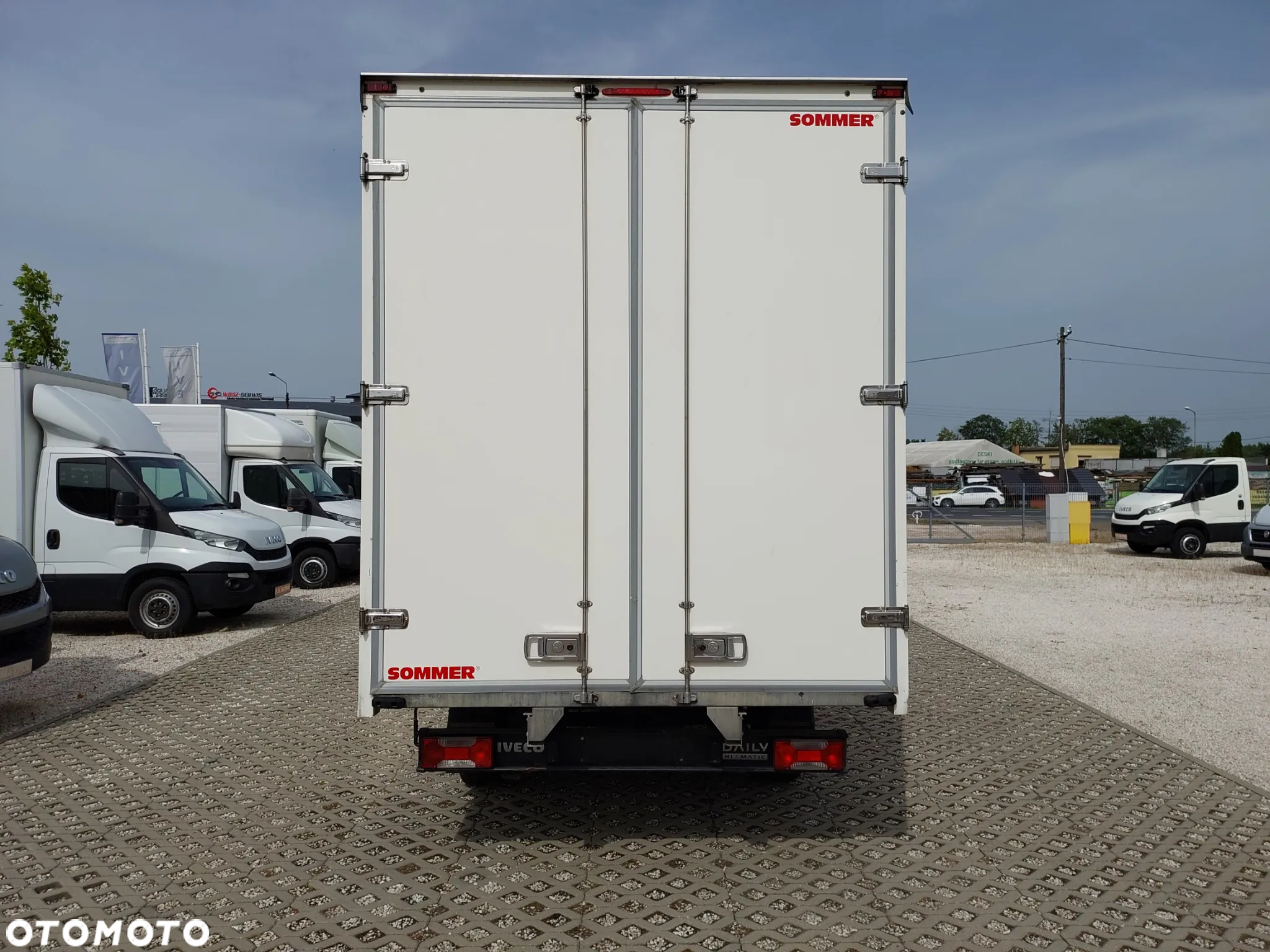 Iveco Daily 35S14 2.3HPi Hi-Matic, kontener meblowy - 5