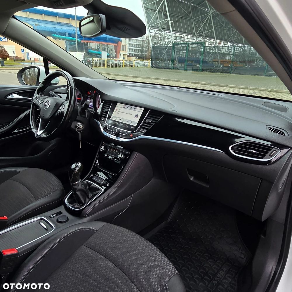 Opel Astra 1.4 Turbo Innovation - 25