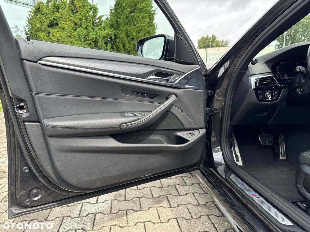 BMW Seria 5 - 12