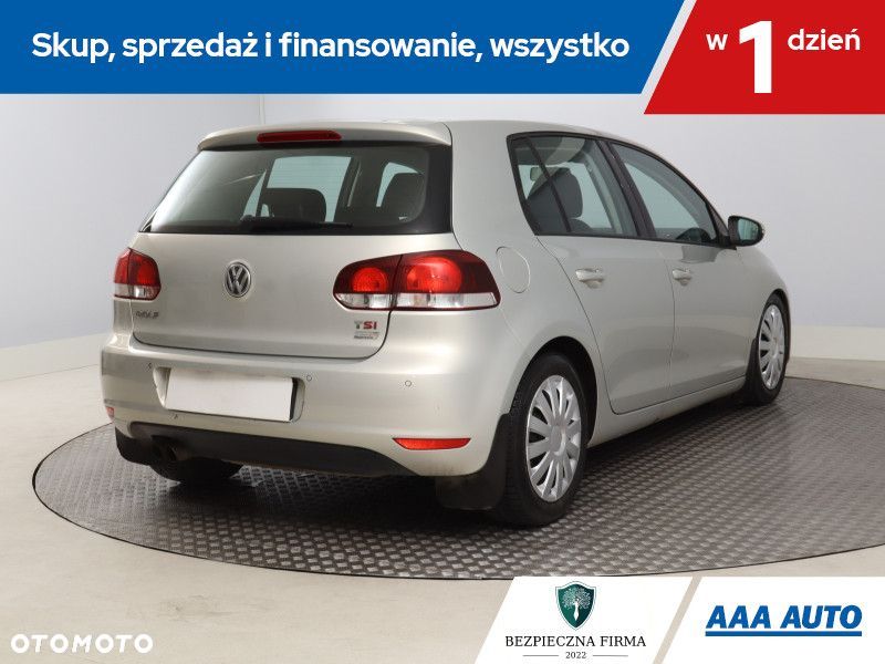 Volkswagen Golf - 7