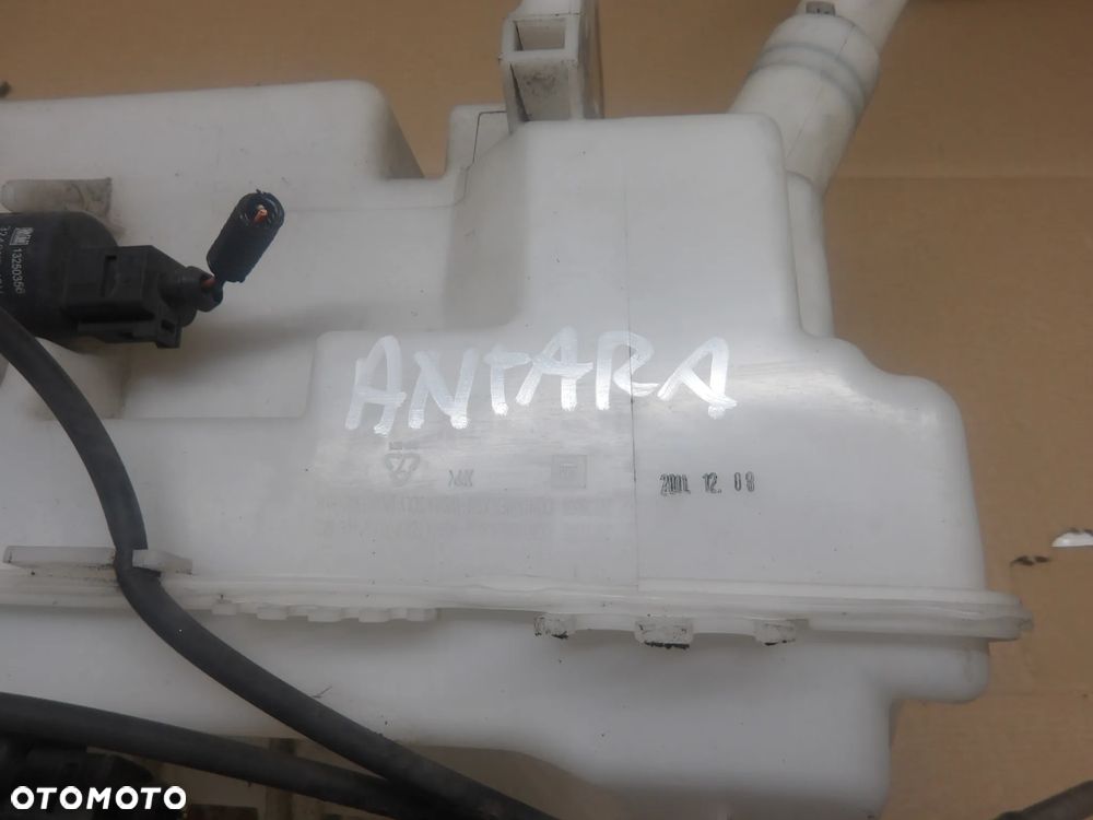 OPEL ANTARA 2.2D 06-10 ZBIORNIK PŁYNU DO SPRYSKIWACZY 20777307 - 2