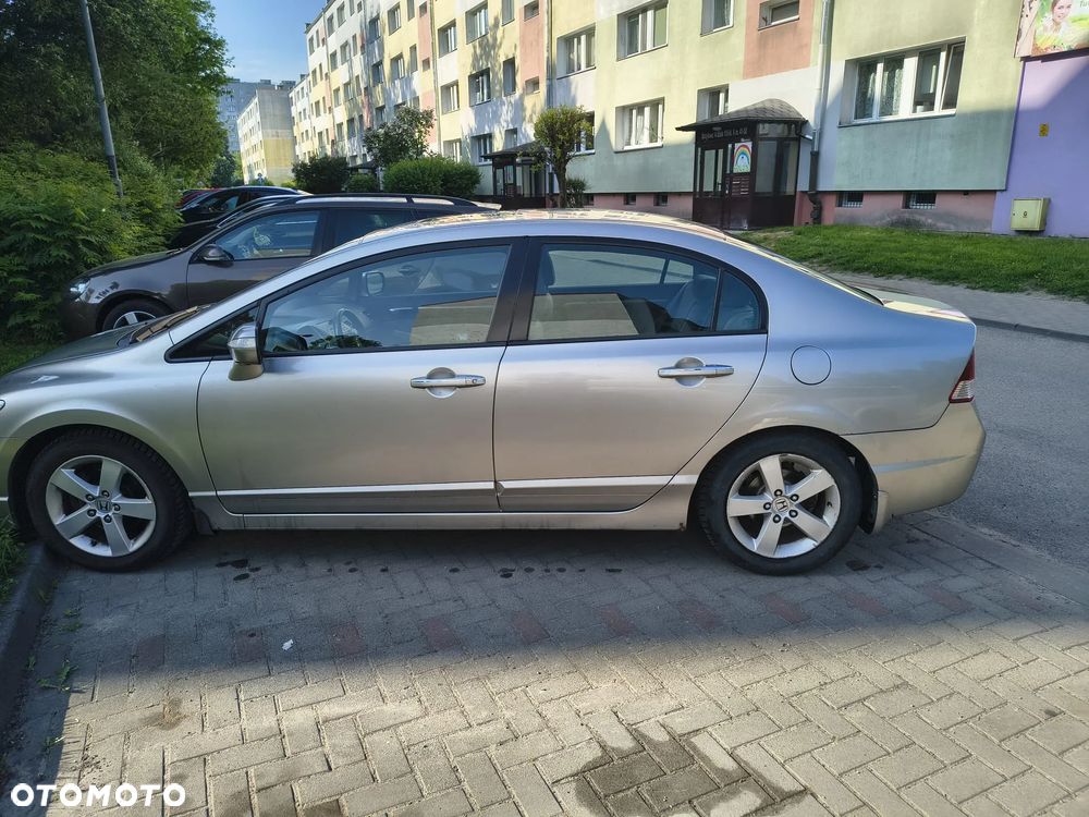 Honda Civic 1.8 Executive - 5