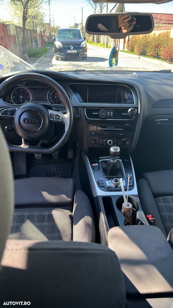 Audi A4 2.0 TDI DPF S line Sportpaket - 7