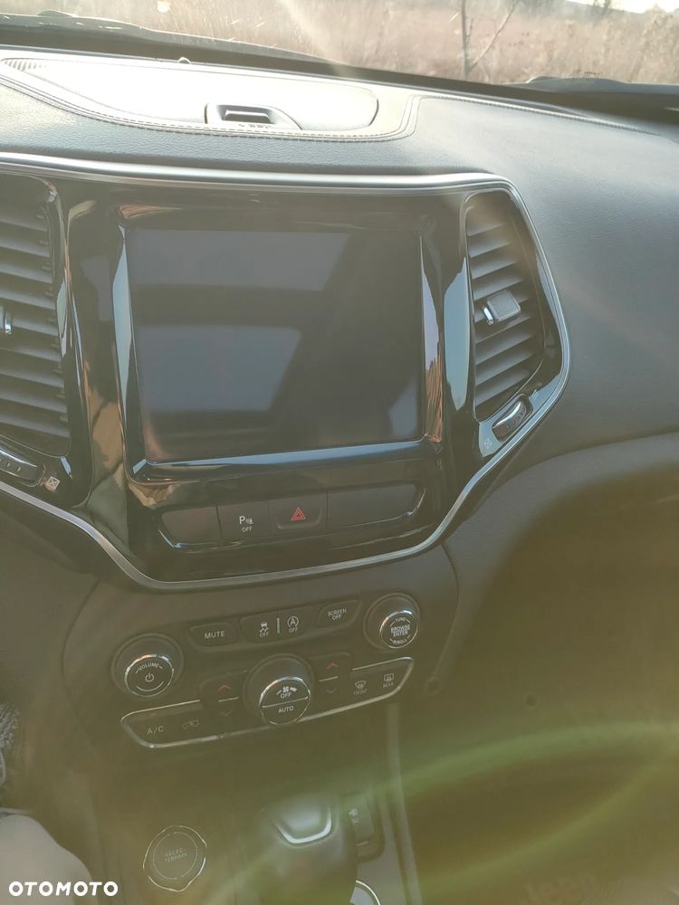 Jeep Cherokee 3.2 V6 Active Drive I Limited - 33