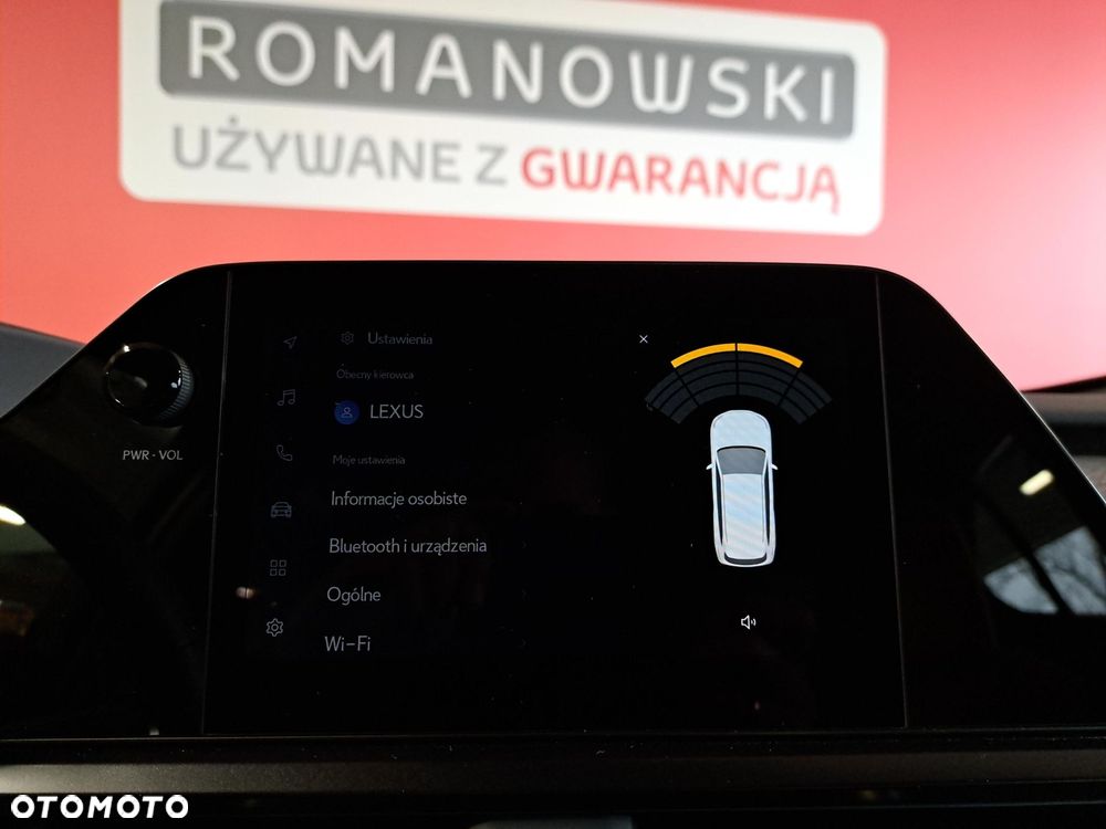 Lexus UX 300h Business - 22